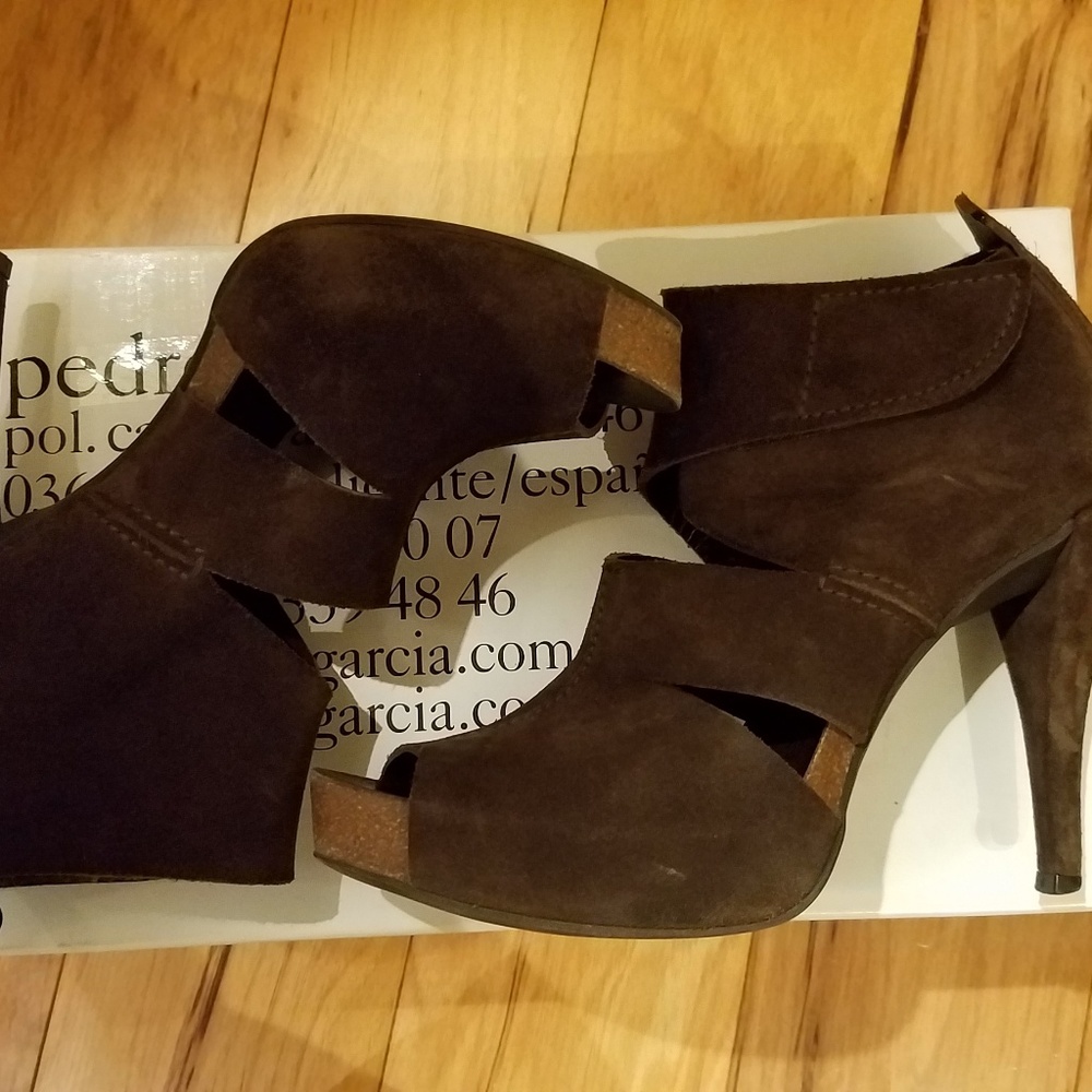 Pedro Garcia Charlie suede platform heels
